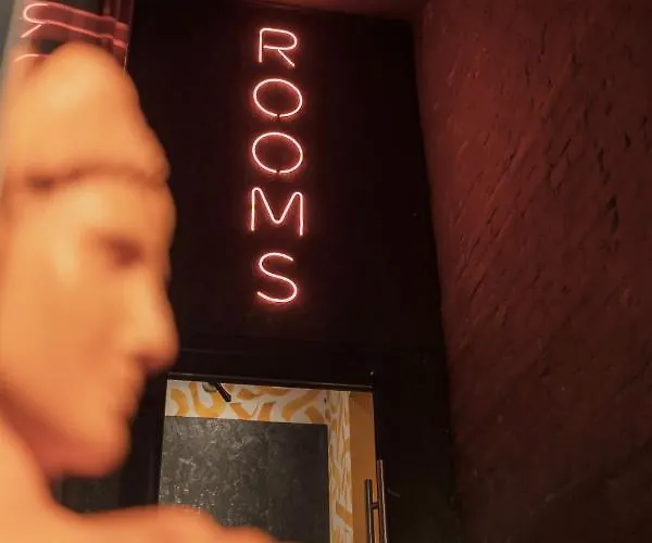 Globe Runner Rooms & Dorms Київ